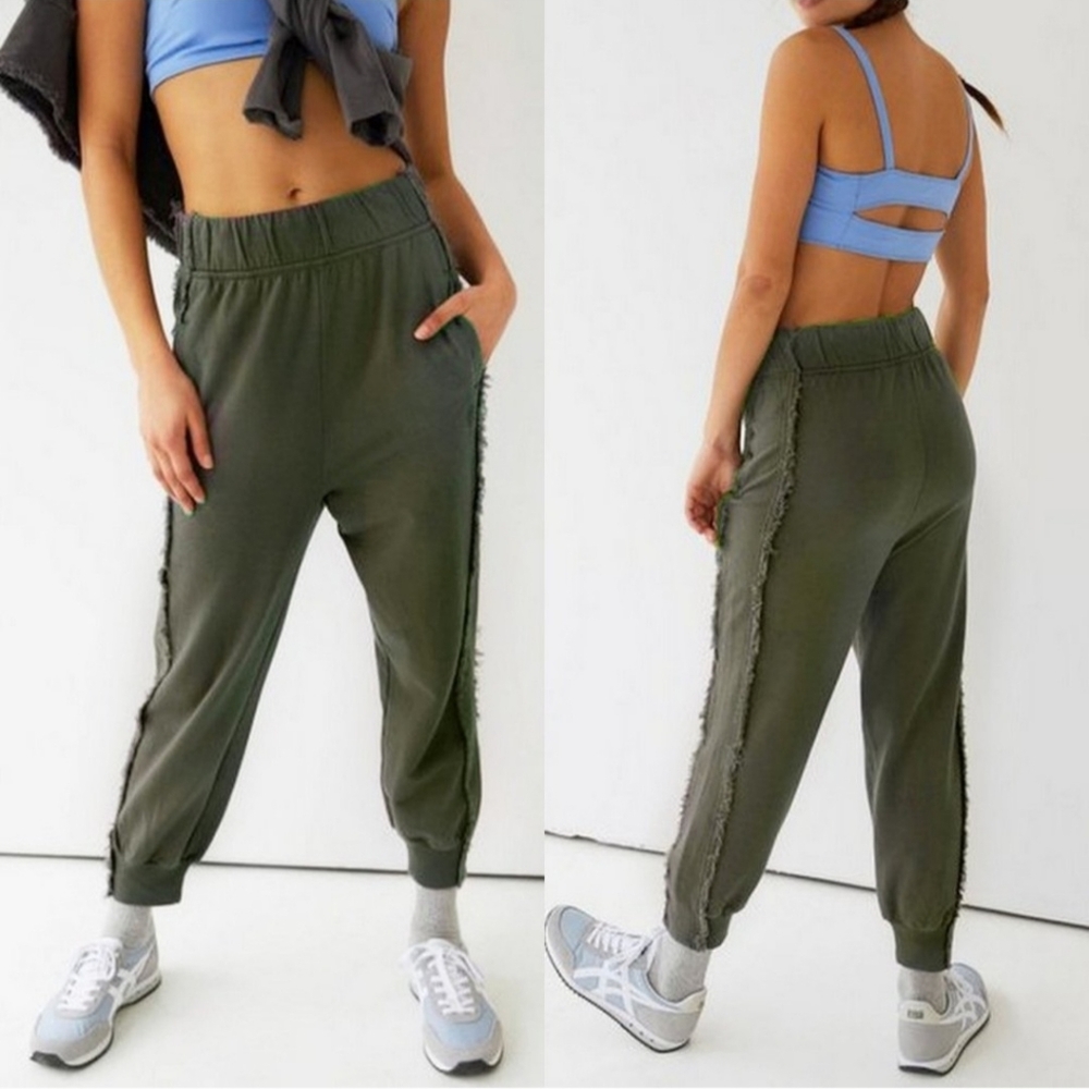 Free People Movement‎ Where The Wind Blows Joggers Size L Army Green